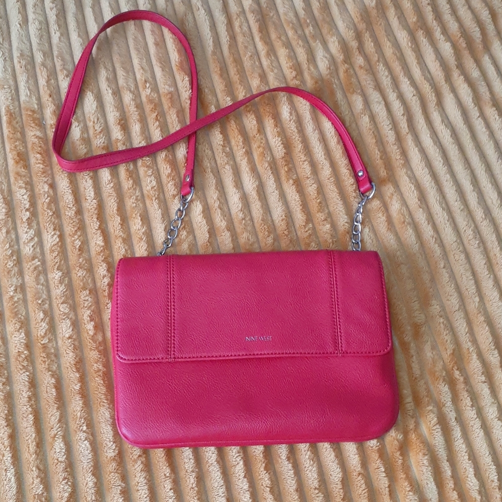 Red crossbag